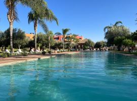 Magnifique Appt Haut de gamme, Nord de la palmeraie, hotel conveniente a Marrakech