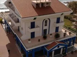 Sea Garden Hotel