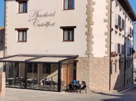 Aparthotel Castellfort, serviced apartment in Castellfort