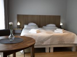 Pensjonat Przy Deptaku w centrum Polanicy Zdrój，波蘭尼卡－茲德魯伊的飯店