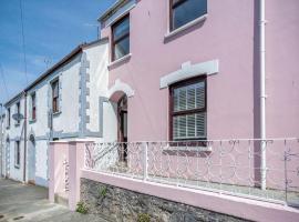 Canol Y Bryn - 3 Bedroom Holiday Home - Tenby, cottage à Tenby