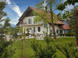 47 Heaven Luxury House, hotel i Radovljica