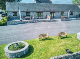 Ocean View Cottage 2 - 2 Bed Cottage - Llanrhidian, pet-friendly hotel in Llanrhidian