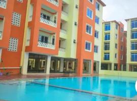 Homestay Luxurious apartments with swimming pool, quarto em acomodação popular em Mtwapa