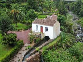 Ribeira do Guilherme - Watermill house Botanic Garden, koča v mestu Nordeste