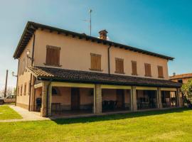 Agriturismo Garzolé, khách sạn ở Castelfranco Emilia