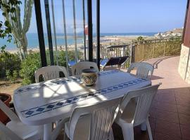 Villa smeralda, holiday home in Porto Palo