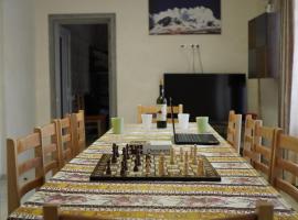 Aragats Hostel & Guest House, albergue en Gyumri