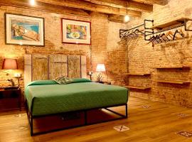 Old town Chioggia apartments, hotel en Chioggia