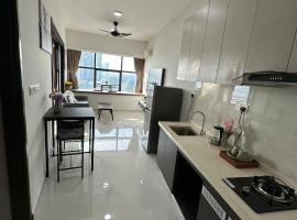 Beach Apartment @ Country Garden Danga Bay, hotel di Johor Bahru