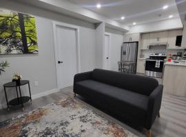 New luxury suite in Calgary NW, apartment in Calgary