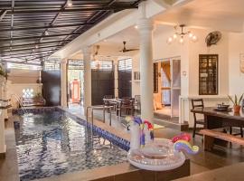 5BR IndoorPrivate Pool Villa BathTub BBQ Steamboat – dom przy plaży w mieście Ayer Keroh