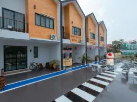 Phanomrung Hostel & Linn Chan Cafe พนมรุ้ง โฮส์เทล แอนด์ ลิณณ์จัง คาเฟ่