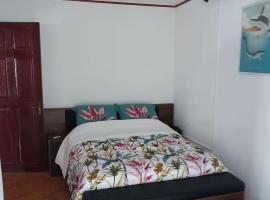 Caz Blue Birds, hotel v destinaci Entre-Deux