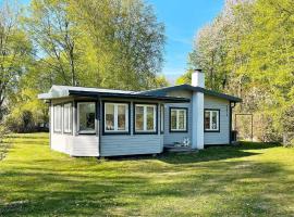 5 person holiday home in SÖLVESBORG-By Traum, hotel v destinaci Sölvesborg