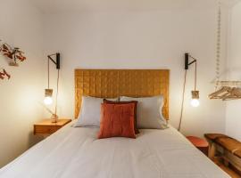 Casa do Baloiço, Hotel in Cortes do Meio