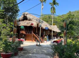 Bee lucky homestay、カットバ島の5つ星ホテル