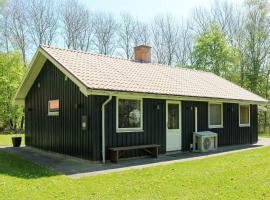 6 person holiday home in Hadsund, atostogų namelis mieste Odde