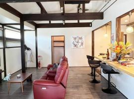 Guest house yamahide, hotel v destinaci Tatsugo