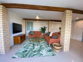 Wave Cave Suite, holiday rental in Coffs Harbour