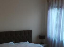 Emily Apartments 2, accommodation in Chrysoupolis