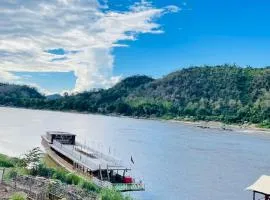 Villa Thida Mekong Riverside