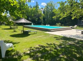 Le jardin de Jade, hotel a Bédarrides