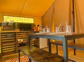 Camping Beaussement Samouraï, luxury tent in Chauzon