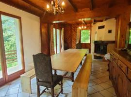 Maison Cauterets, 9 pièces, 15 personnes - FR-1-234-244 โรงแรมในโกเตอเรต์