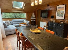 Appartement - Chalet MONT DORE COSY 6/7 personnes、ル・モンドールのアパートメント