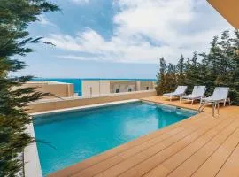Villa Eos Green Coast Palase