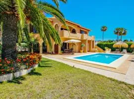 Anfora - Ocean view villa with private pool in Benissa