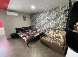 Studio apartment on Vatutina