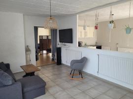 Un petit coin de paradis, Villa in Gavarret