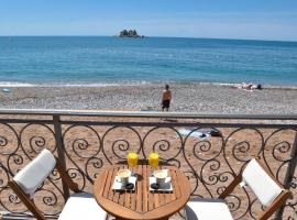 Beach House, hotel in Petrovac na Moru
