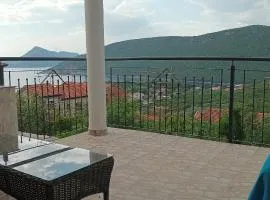 Lustica-Apartment Dora3