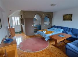 Urban oasis in Cazin, holiday rental in Cazin