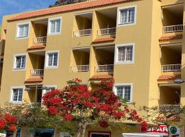 Tazacortes Beach and also Luz y Mar apartments, hotel i Puerto