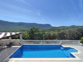 Sunny Hill, Hotel in Ston