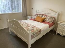 Westland Apartment, self-catering accommodation in Dunedin