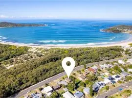 Fingal Bay Coastal Retreat 1 12 Marine Dr fantastic ground floor duplex