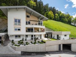 Apart Anfang: Hart im Zillertal şehrinde bir otoparklı otel