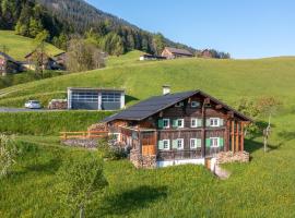 Haus Holzwurm, ski resort in Raggal