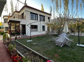 mandarava homestay, hotel a Leh