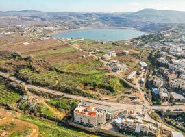 Goland Hotel, accommodation in Mas'ade