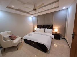 GO Luxury Grand Hotel, ξενοδοχείο κοντά στο Διεθνές Αεροδρόμιο Allama Iqbal - LHE, Λαχόρη