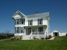 A Awesome Shenandoah Valley View, hotel in Elkton