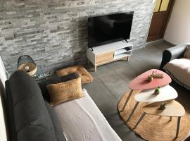 Maison avec spa - Côte d'Opale – domek wiejski w mieście Lottinghen