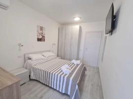 Civico 14 Apartment 4B, allotjament vacacional a Monserrato