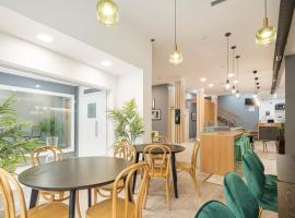 Albergue Alda Pilgrim Ponferrada, cheap hotel in Ponferrada